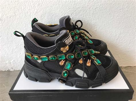 tenis gucci con piedras